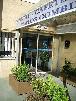 Hostal Ds Velilla de San Antonio Bagian luar foto